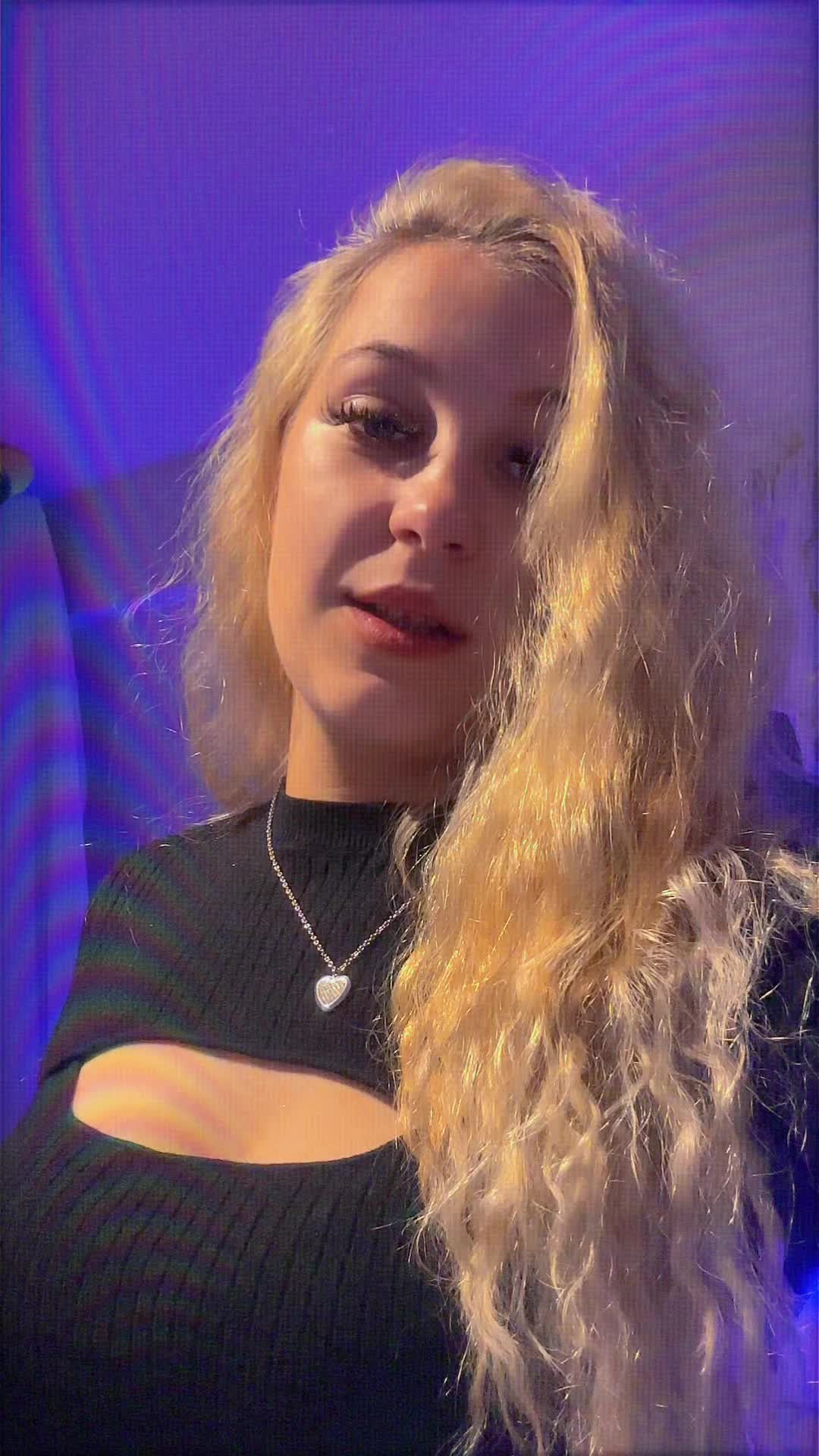 @Diana💞