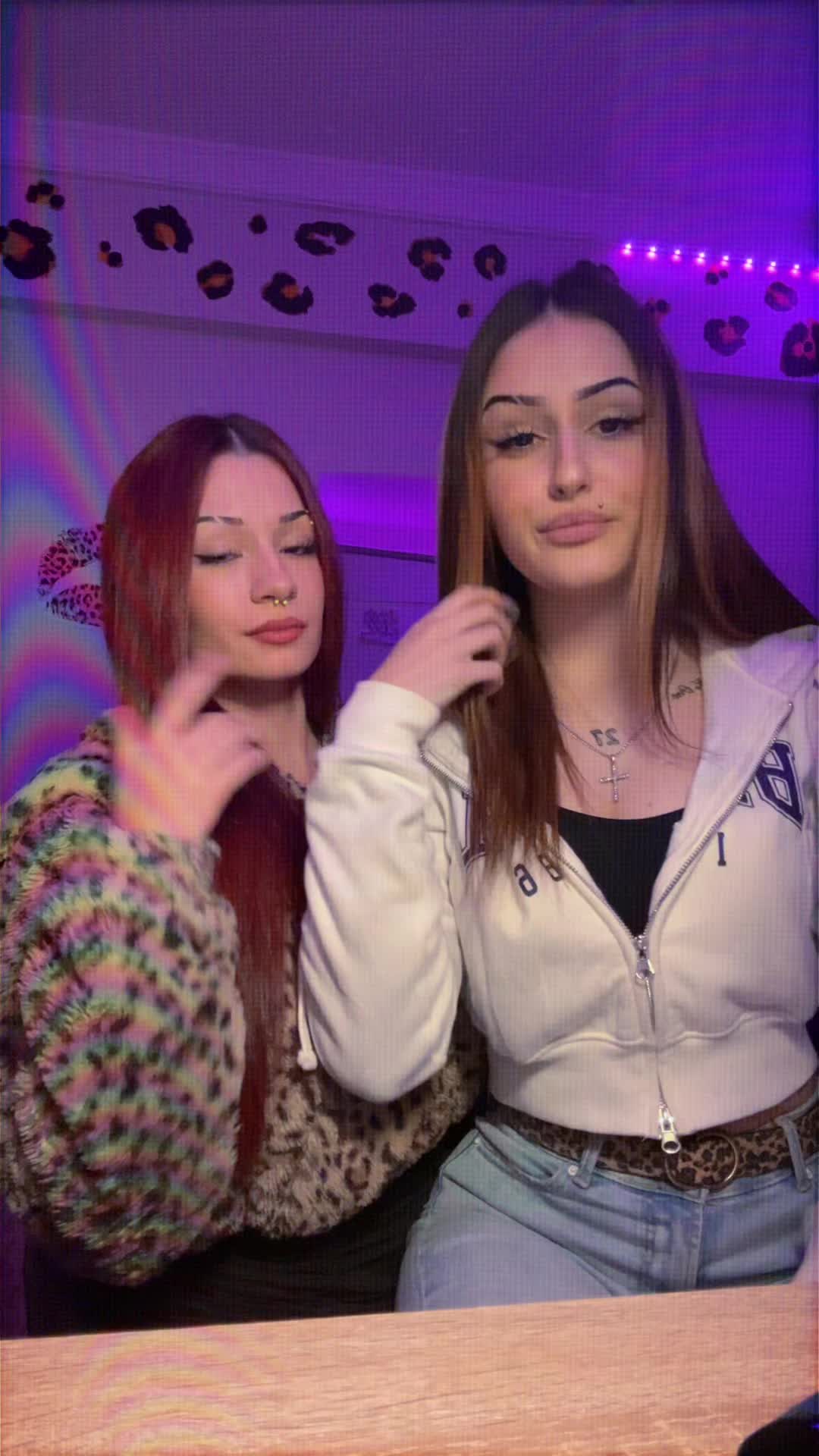 @👑