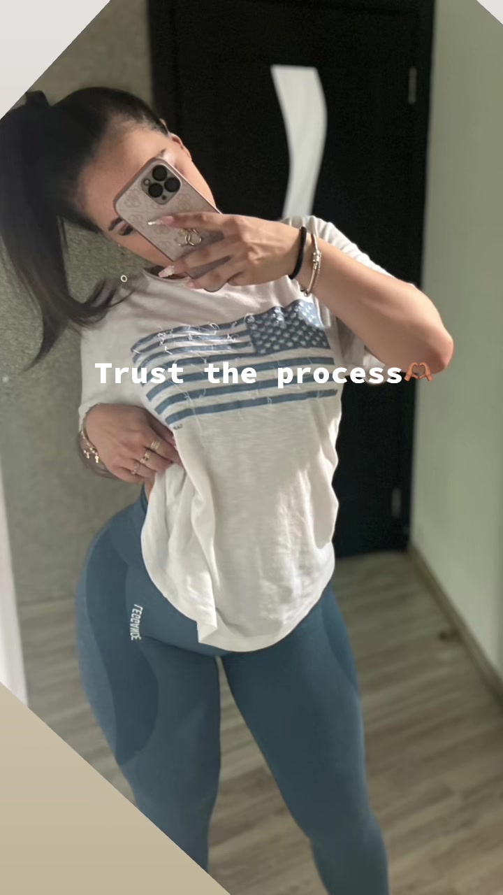 @anne_mrn
