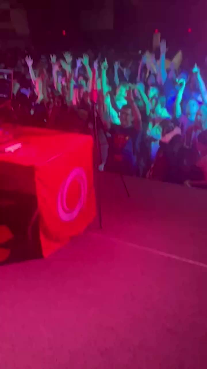 @Ash10 the DeeJay