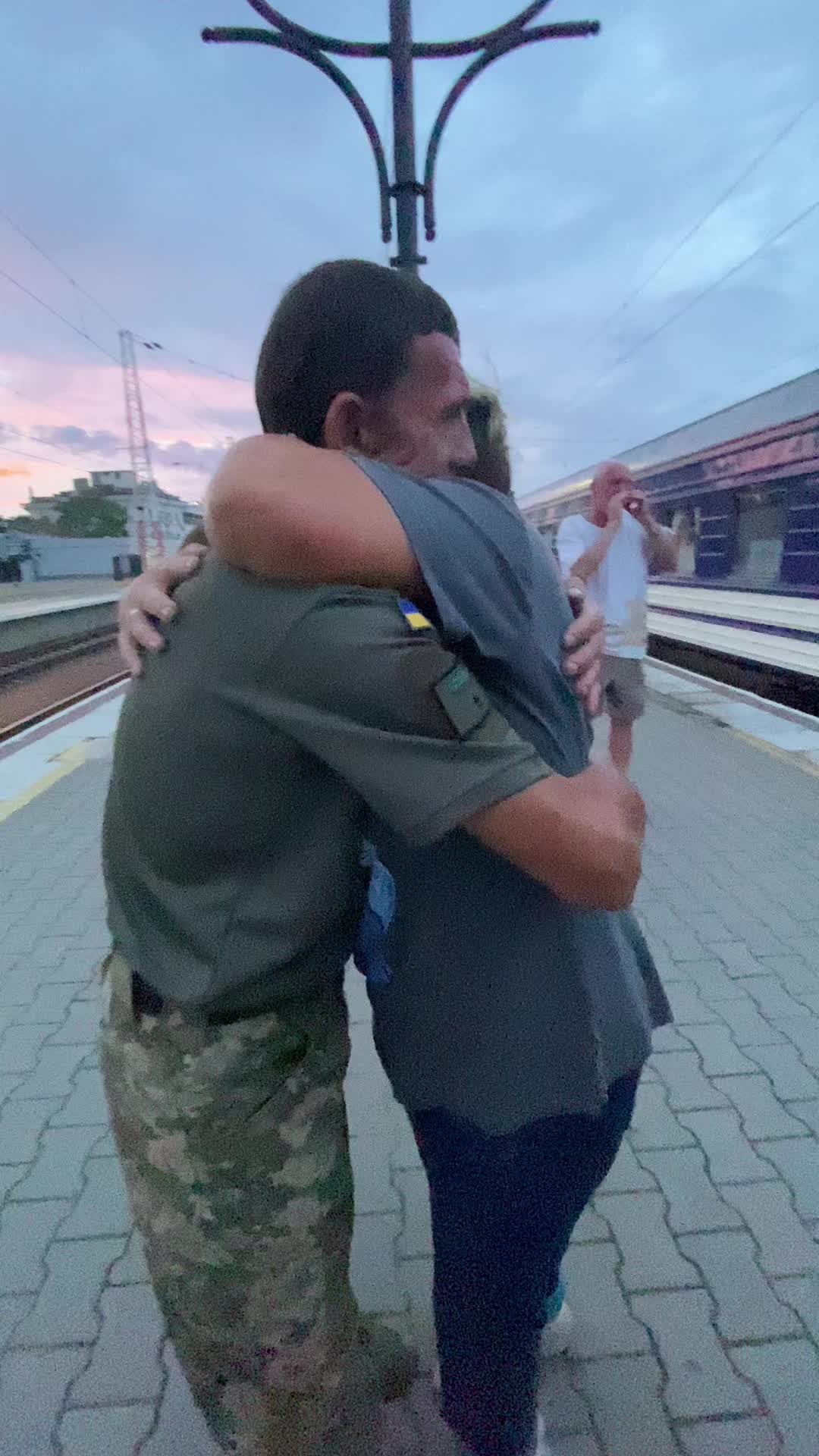 @Vika🇺🇦
