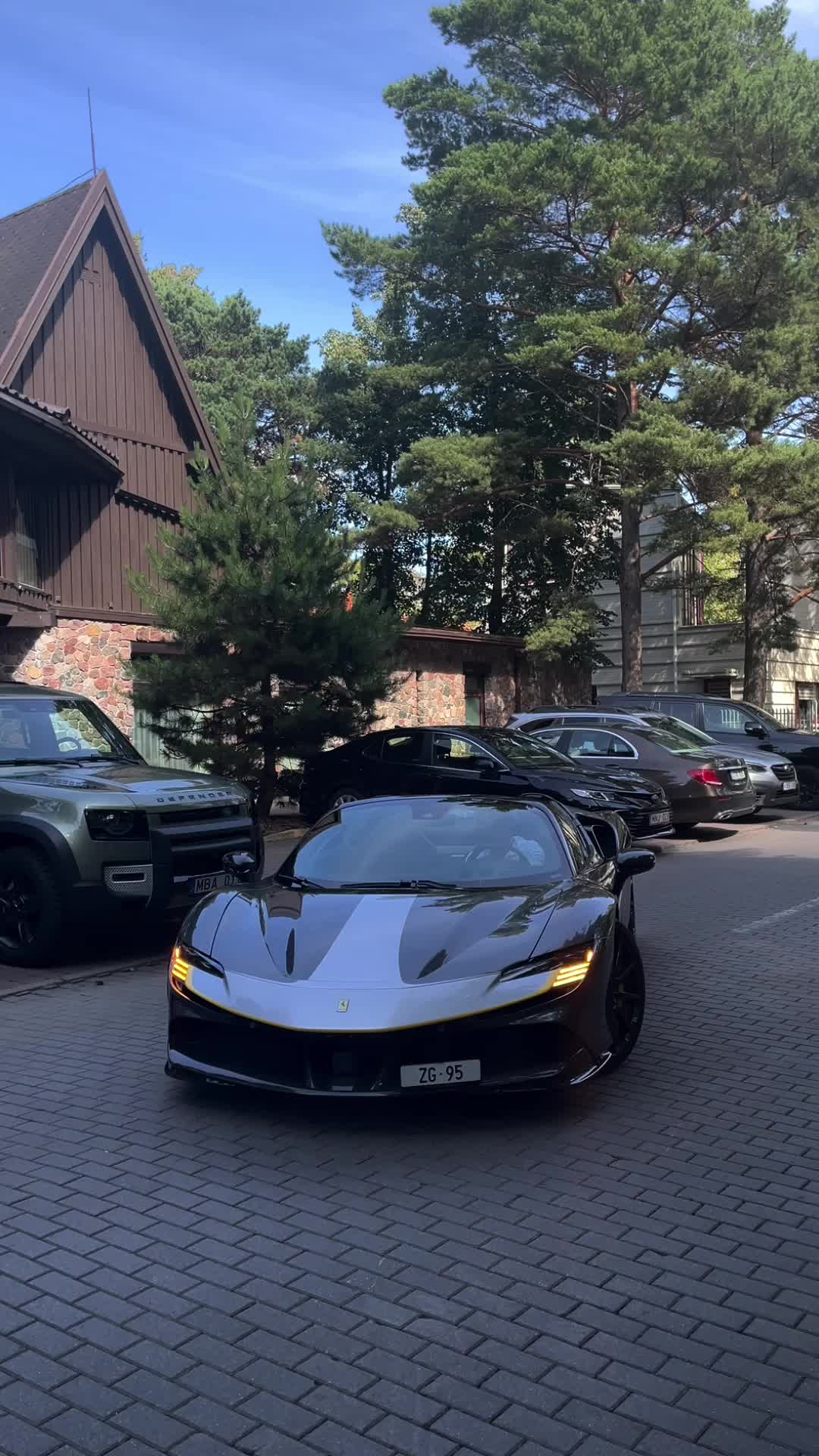 @Cars ๐ฎ๐จ