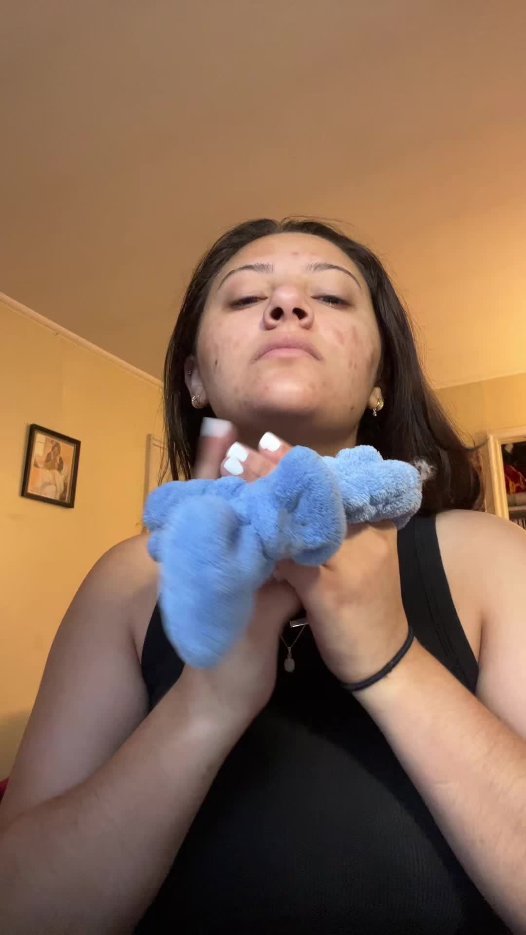 @Ava