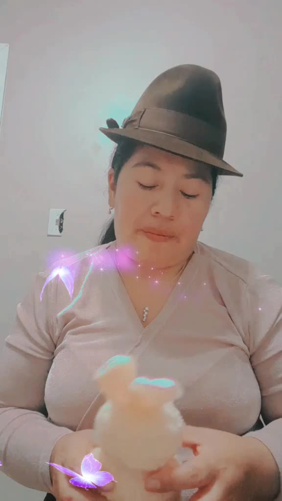 @anahiy manzano 28