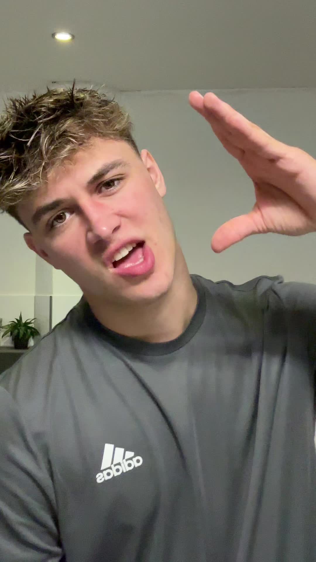 @𝑦𝑒𝑠𝑠𝑖𝑛
