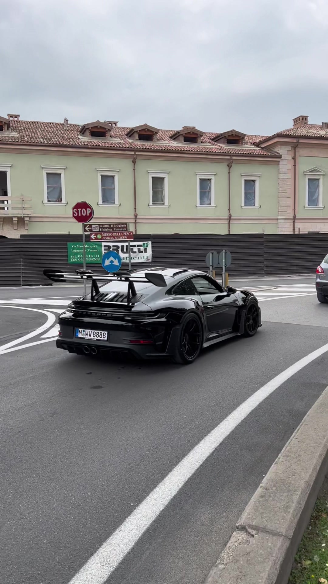@Dreamsupercarsdaily