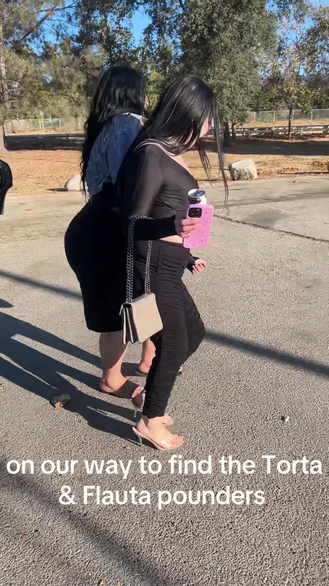 @ReinaaRoselyn