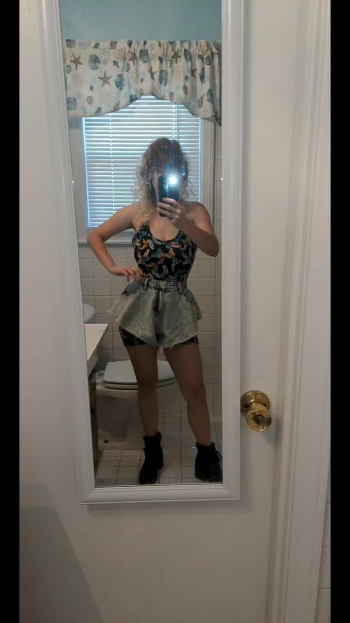 @rozaofthered