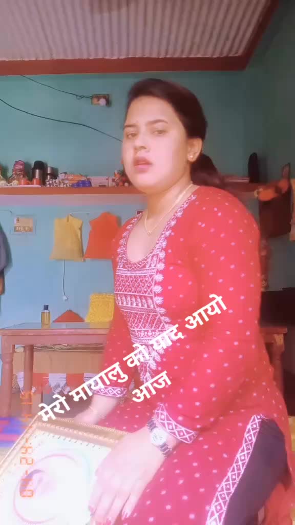 @Mina Pun356