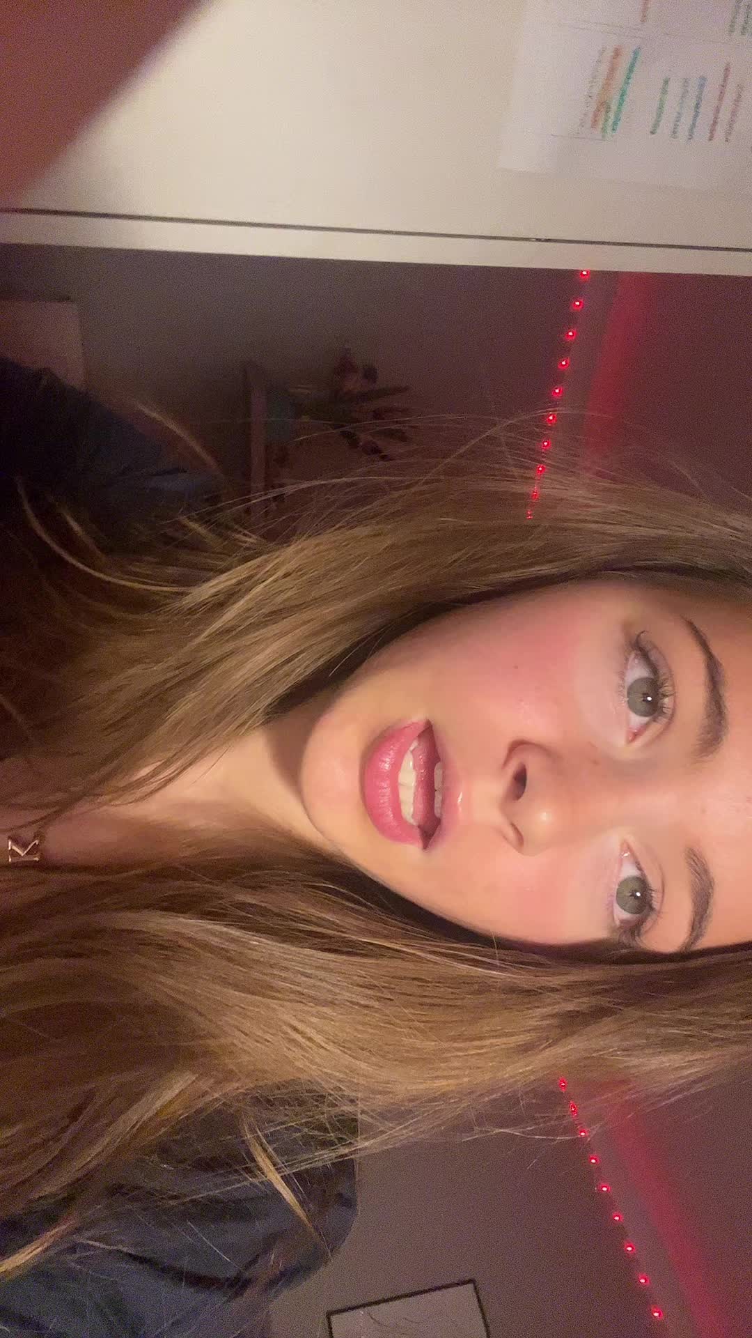 @Lolaaa