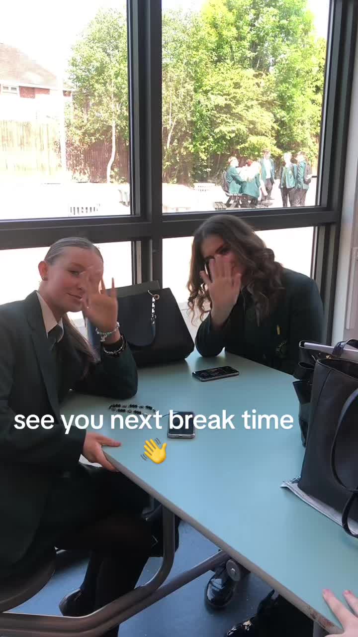 @leah 🍋🎸🎶🕺🏻