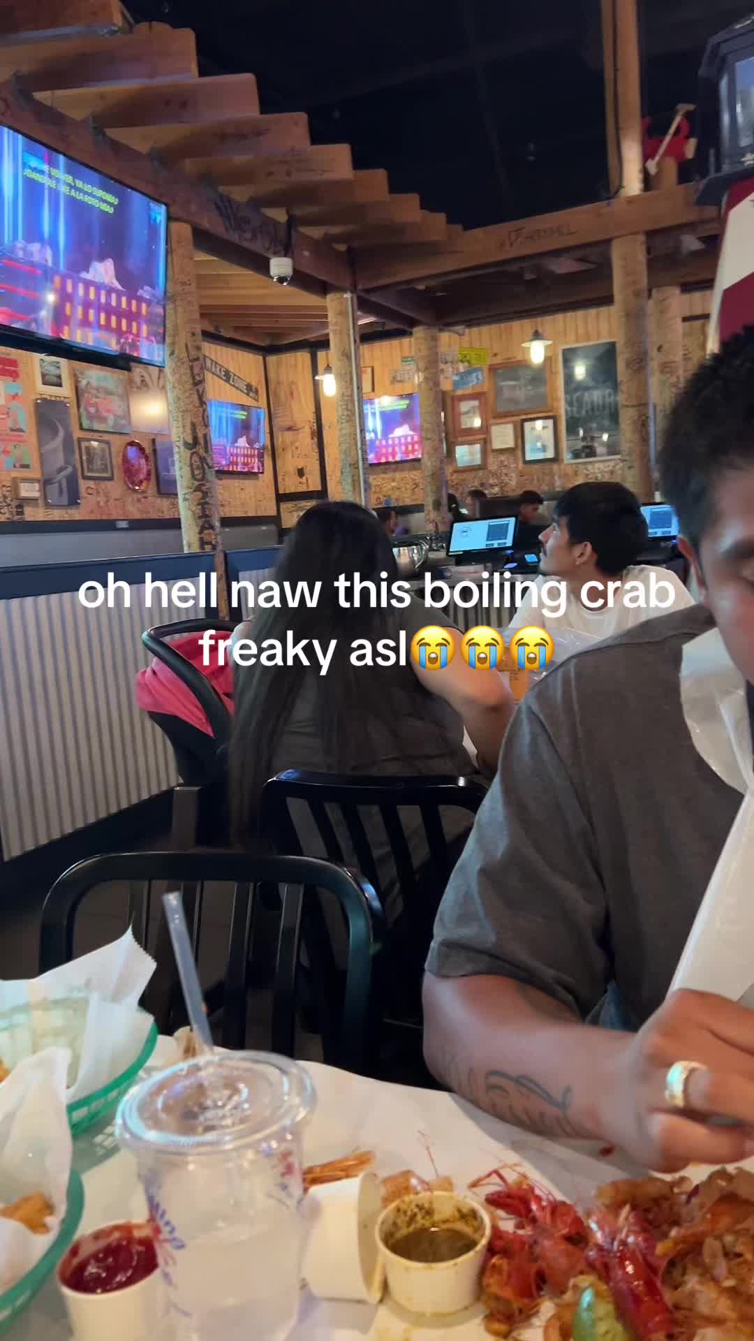 @b🍒
