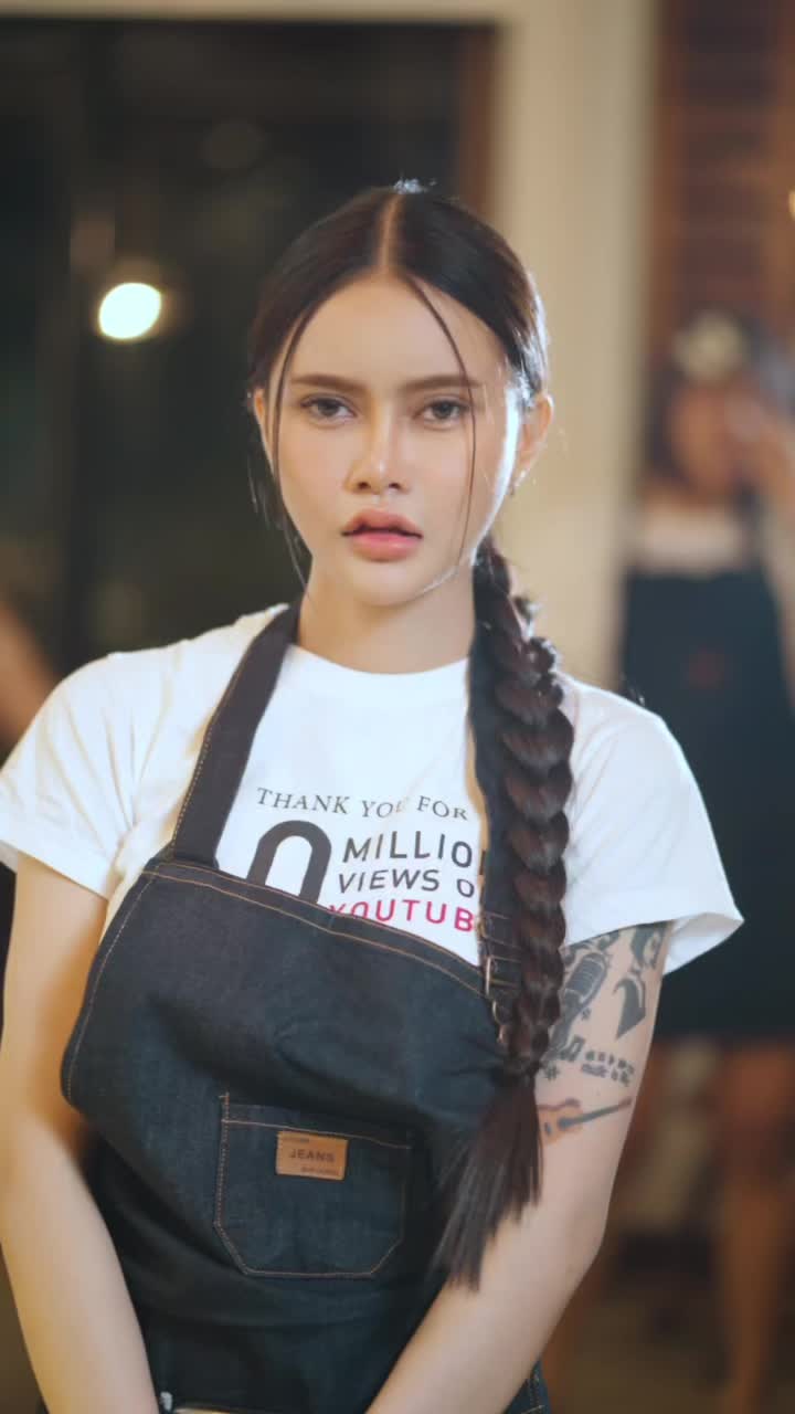 @น้ำแข็ง ทิพวรรณ (ช่องจริง)