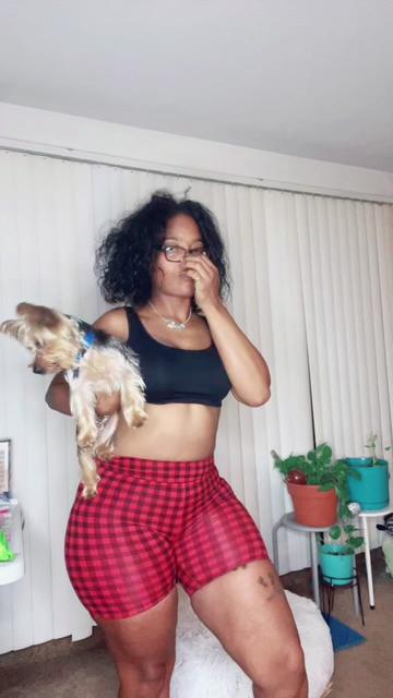 @Zimaluv a.k.a. Mz.Hipz