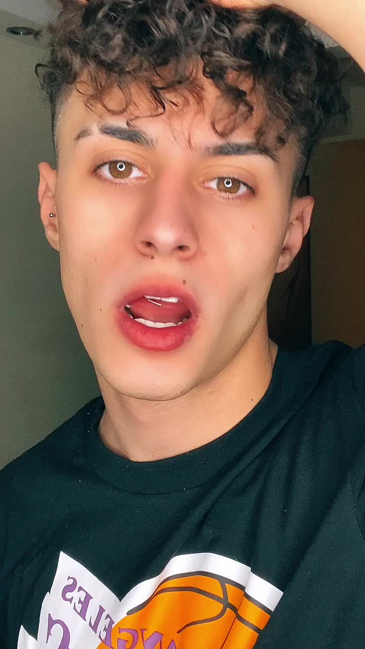 @costicosti00