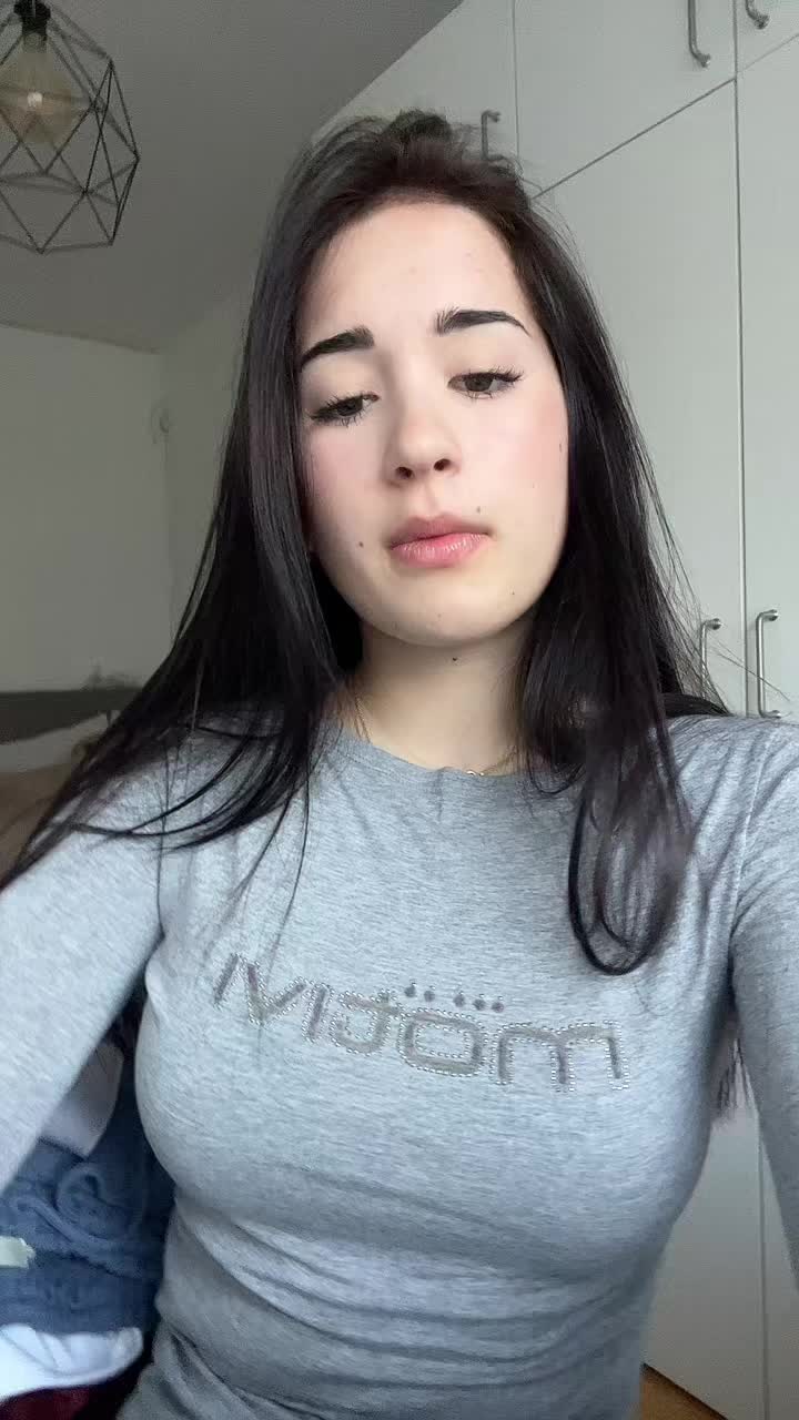 @Dora