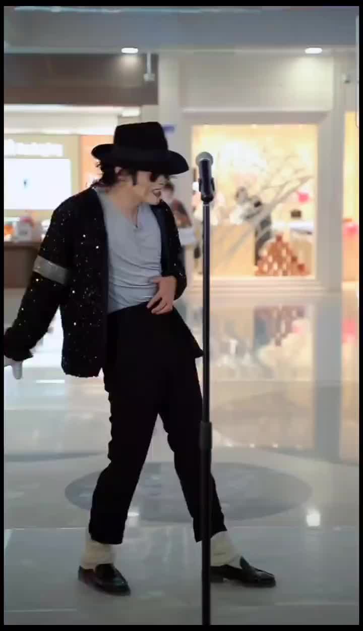 @funny dancer