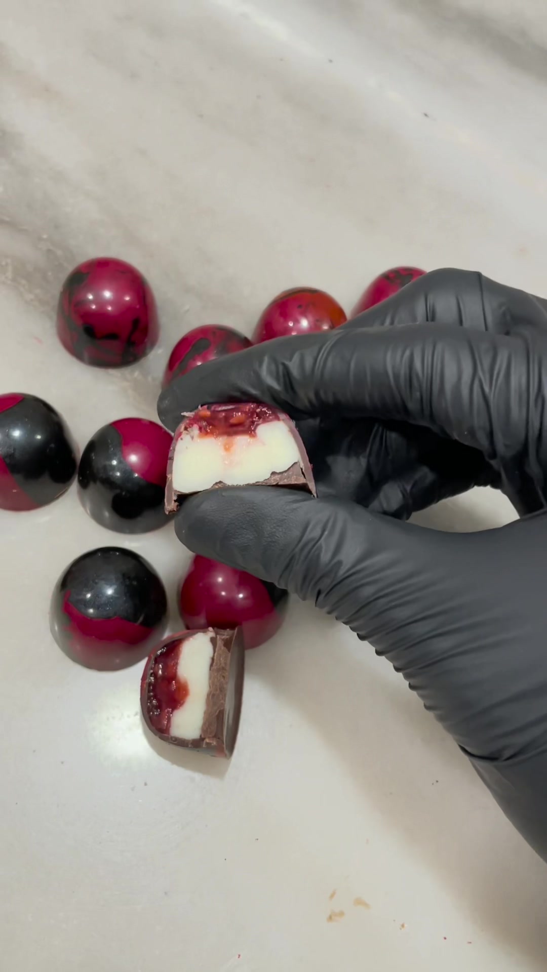 @MidniteChocolates
