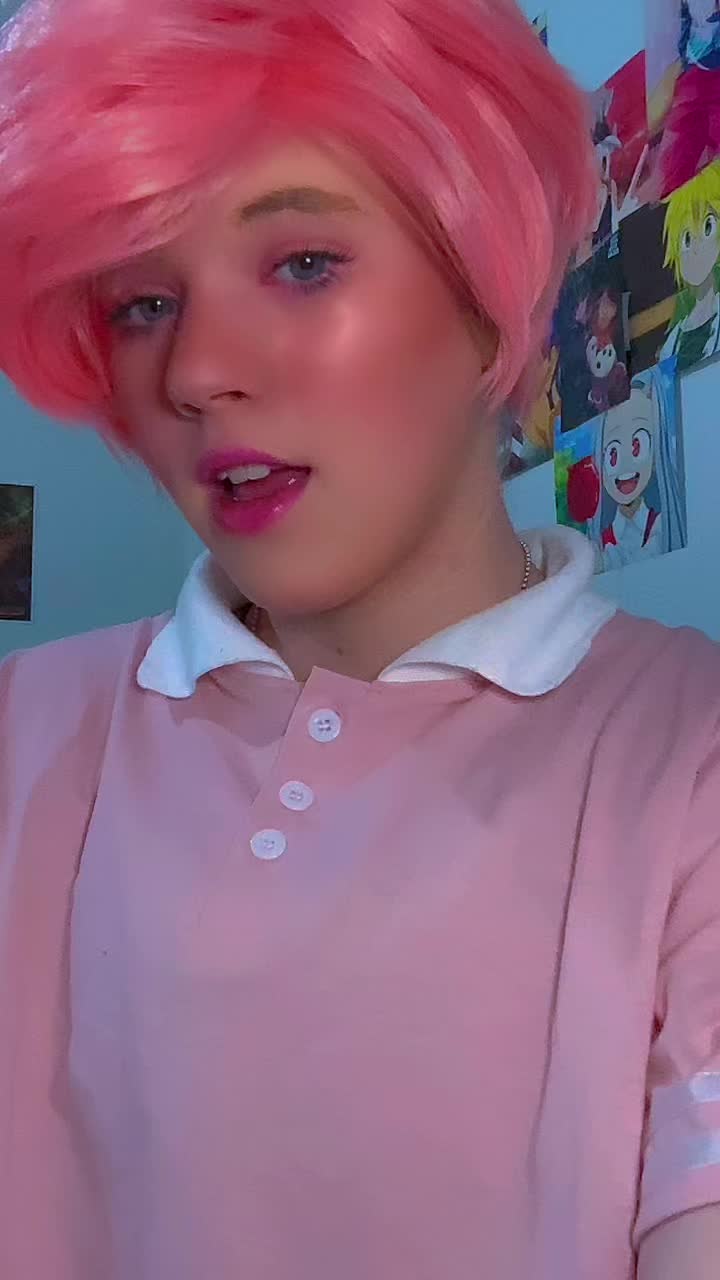 @-a random cosplayer-