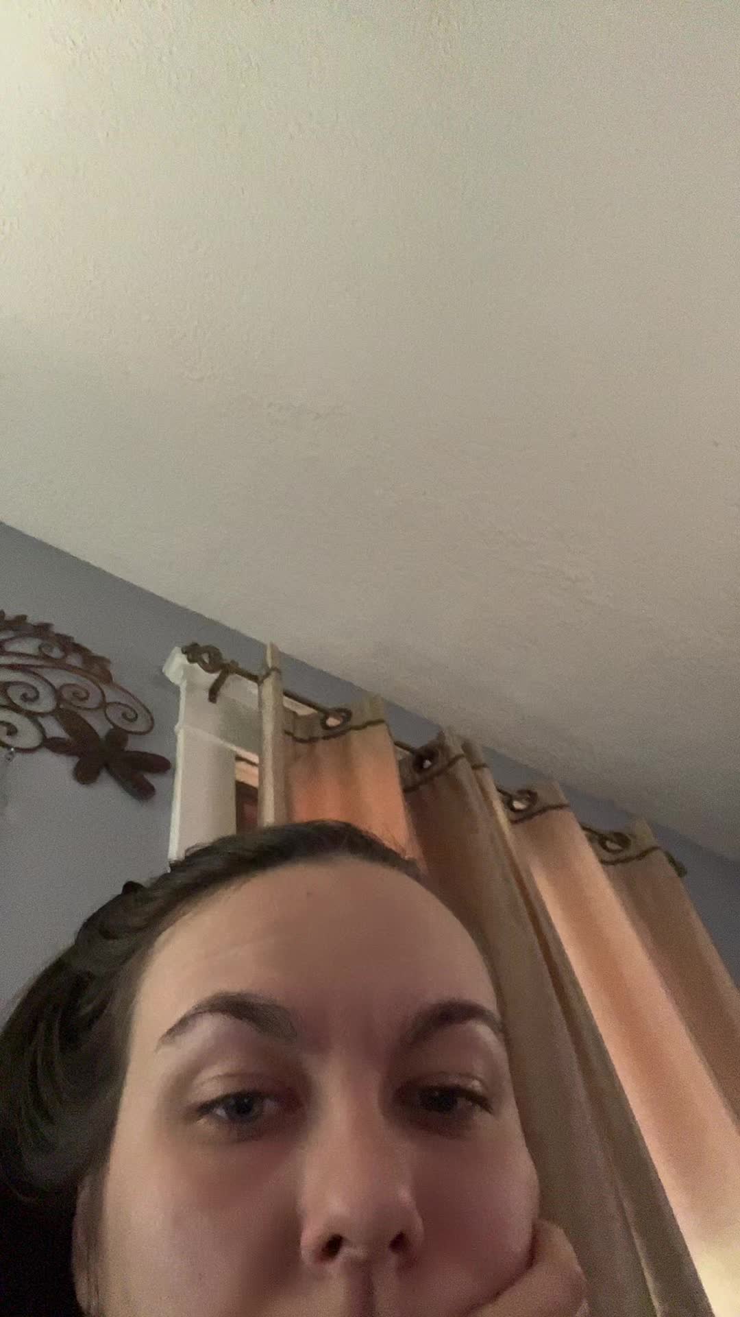 @T