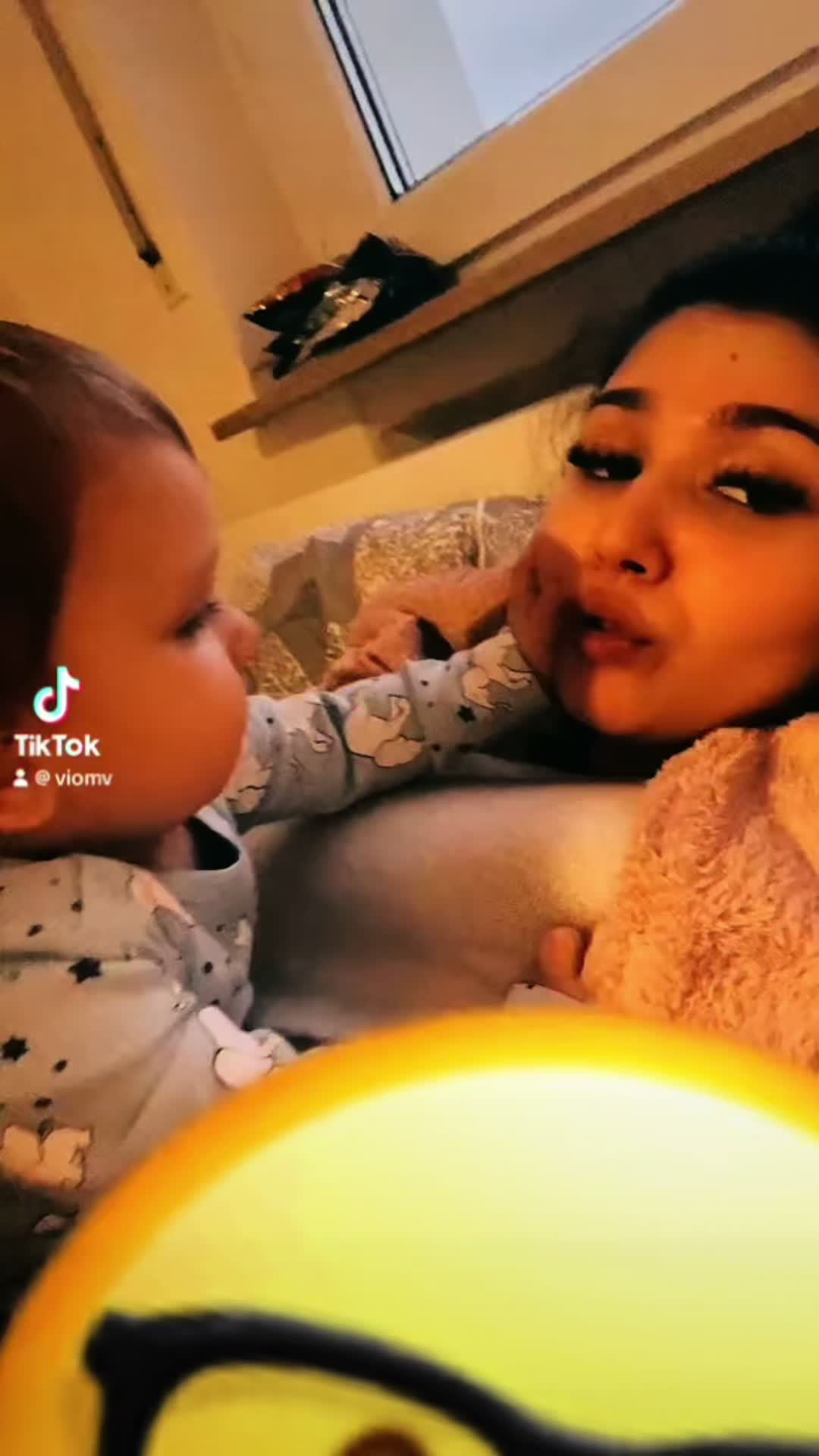 @vioav