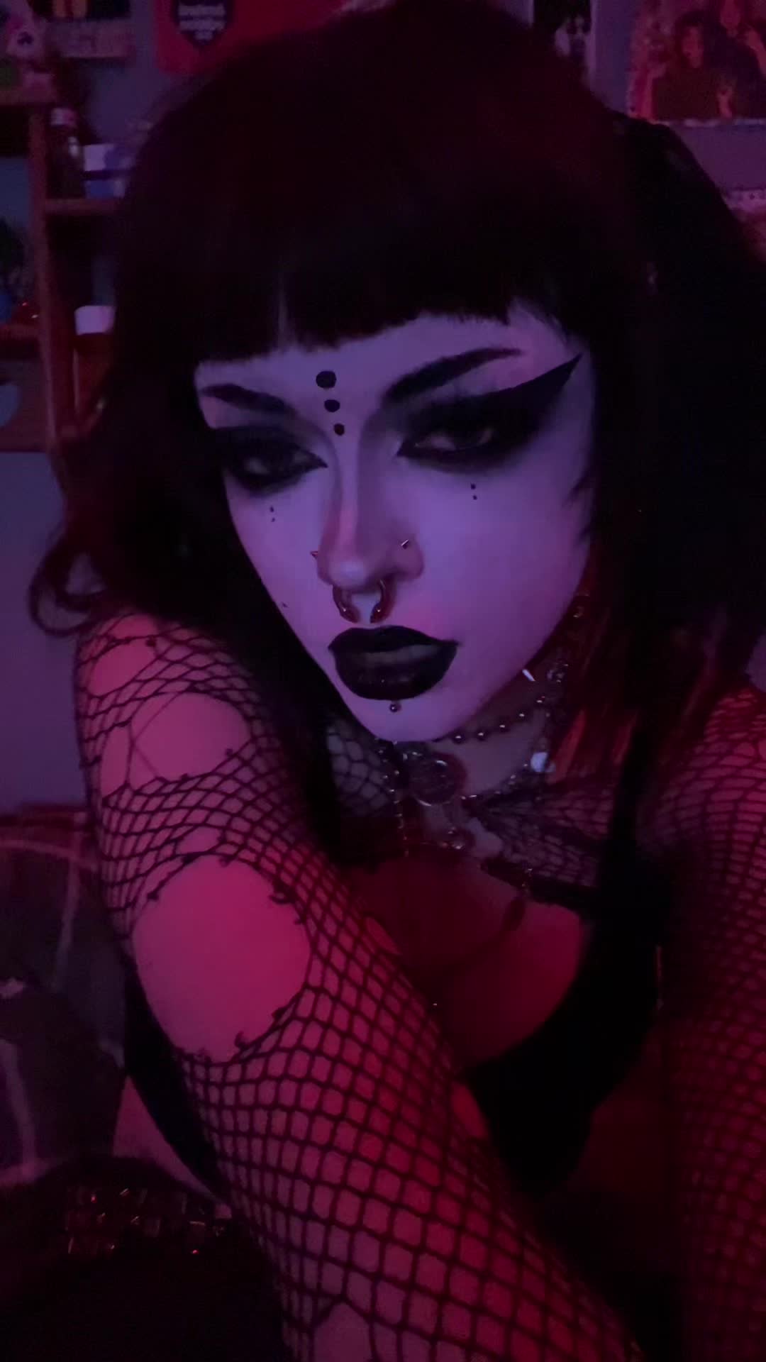 @bugs.on.saturn