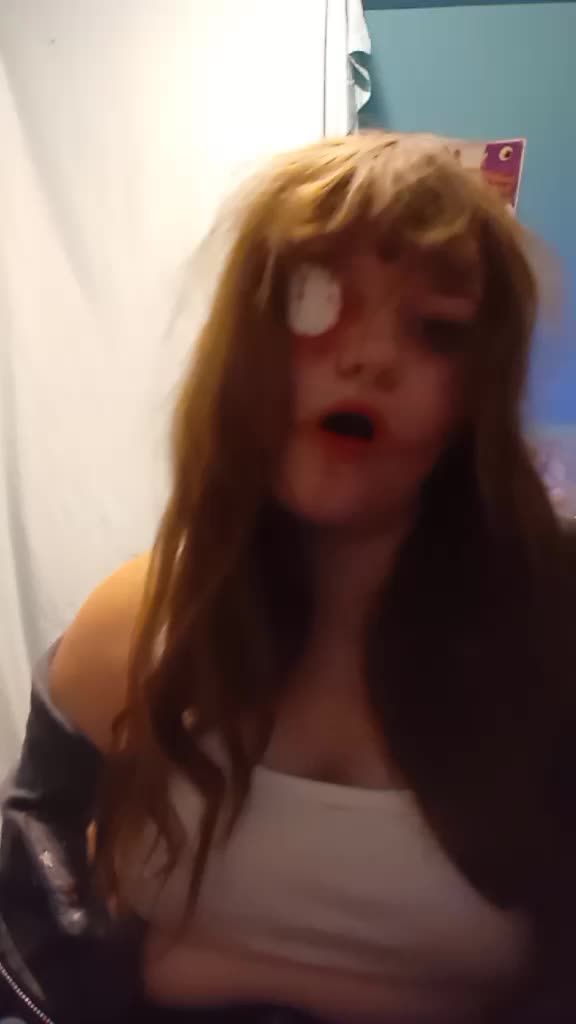 @{Weird_Cosplay}