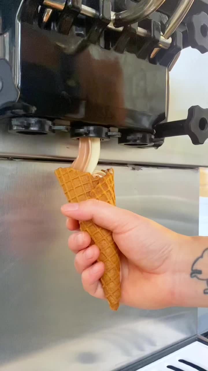 @JJHingsIceCream