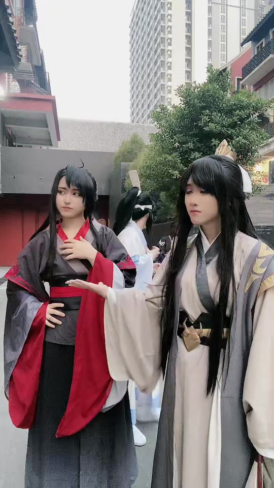 @Sesistz Cosplay