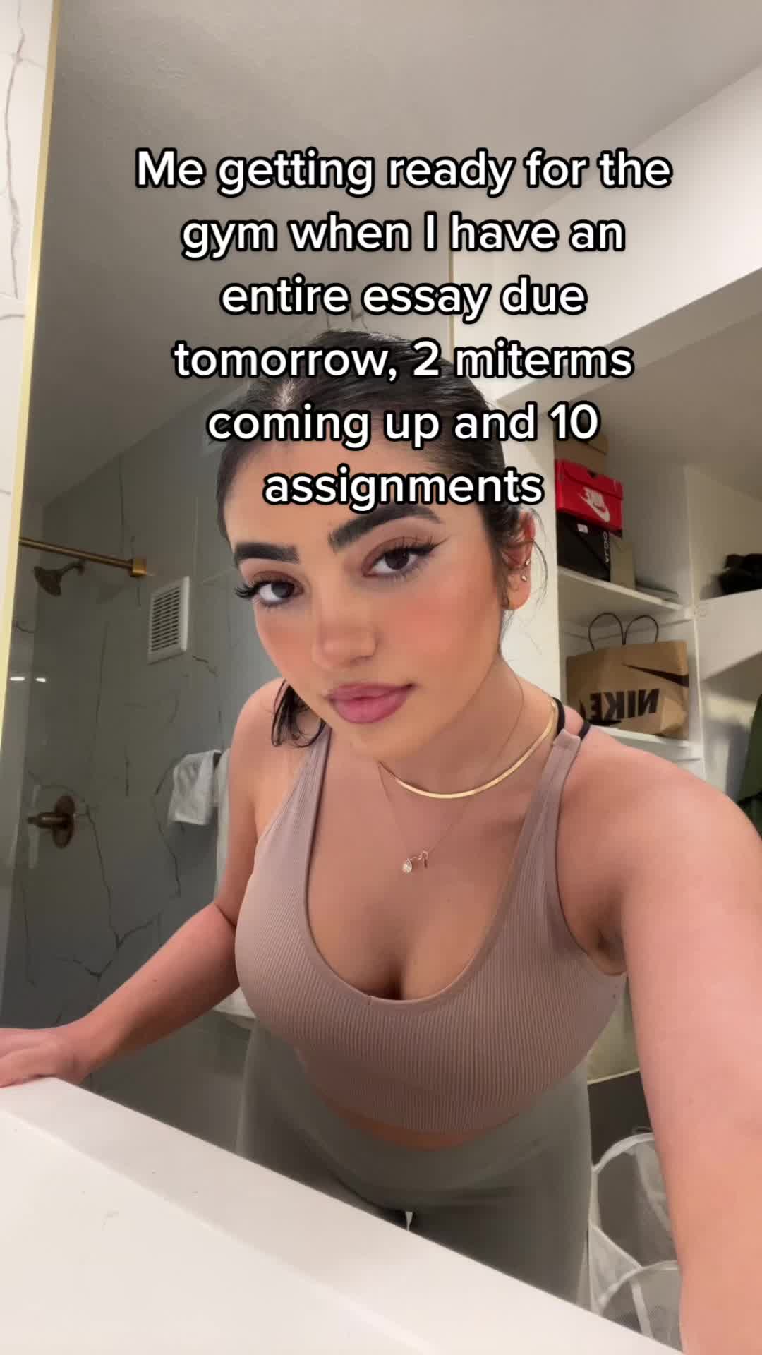 @Taramzf
