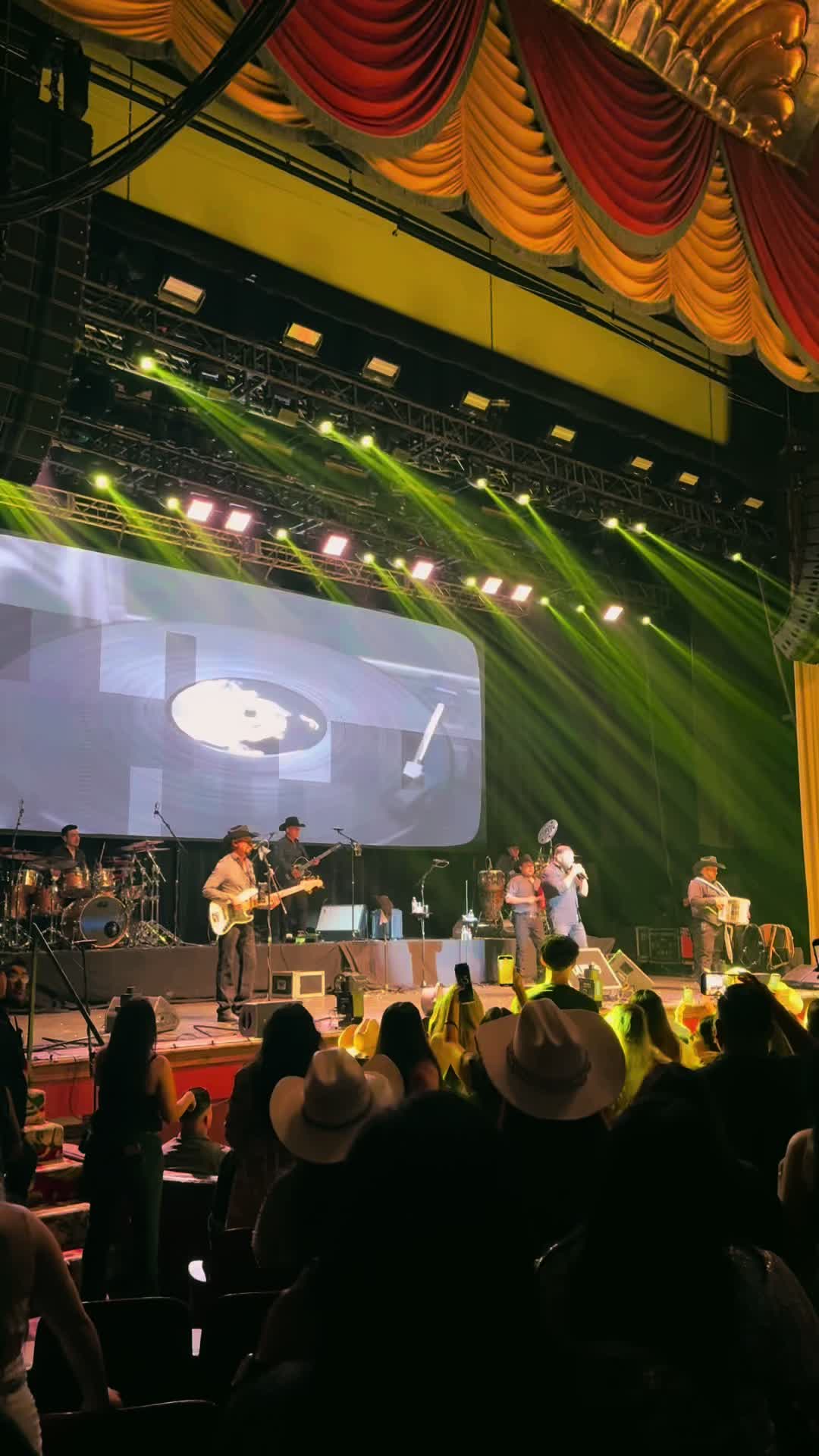 @Tejano Ahora, Ayer y Siempre