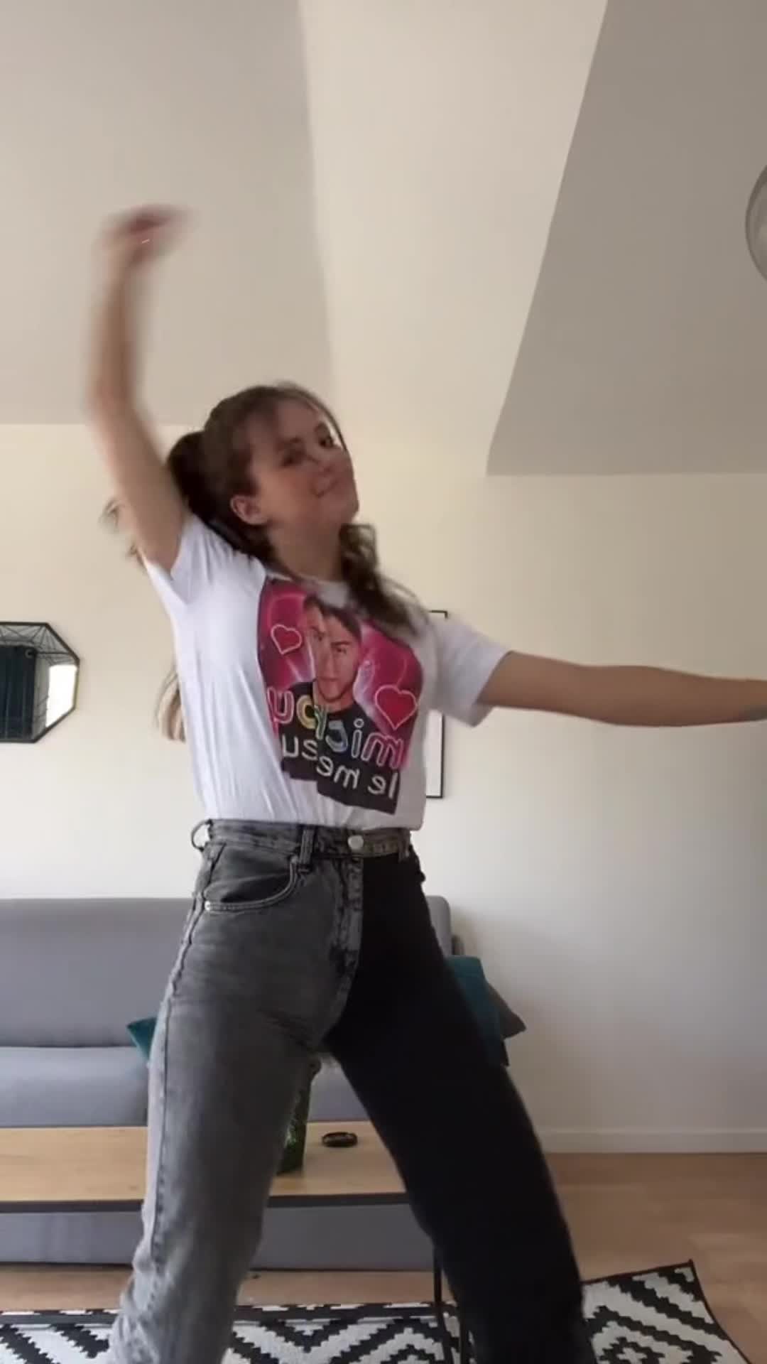 @𝐞𝐦𝐦𝐚'★