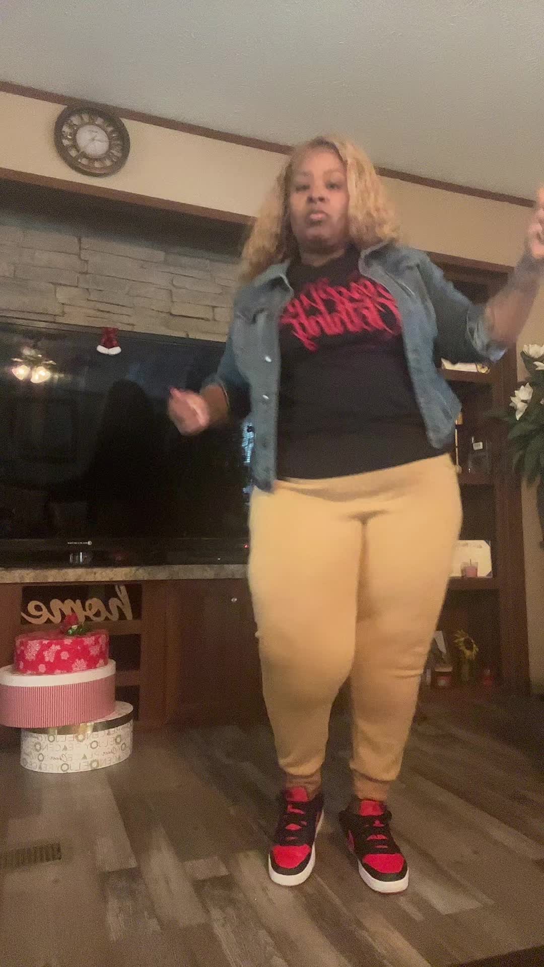 @KadieMae