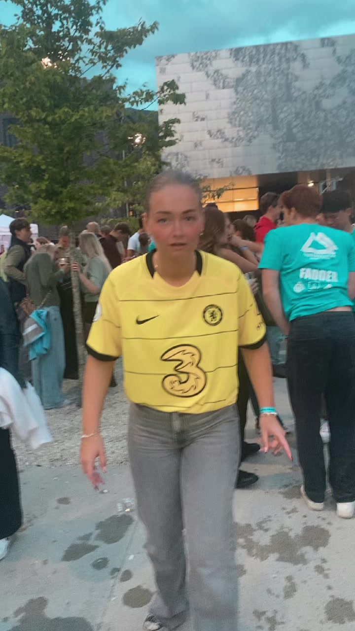 @Andrineoostenstad