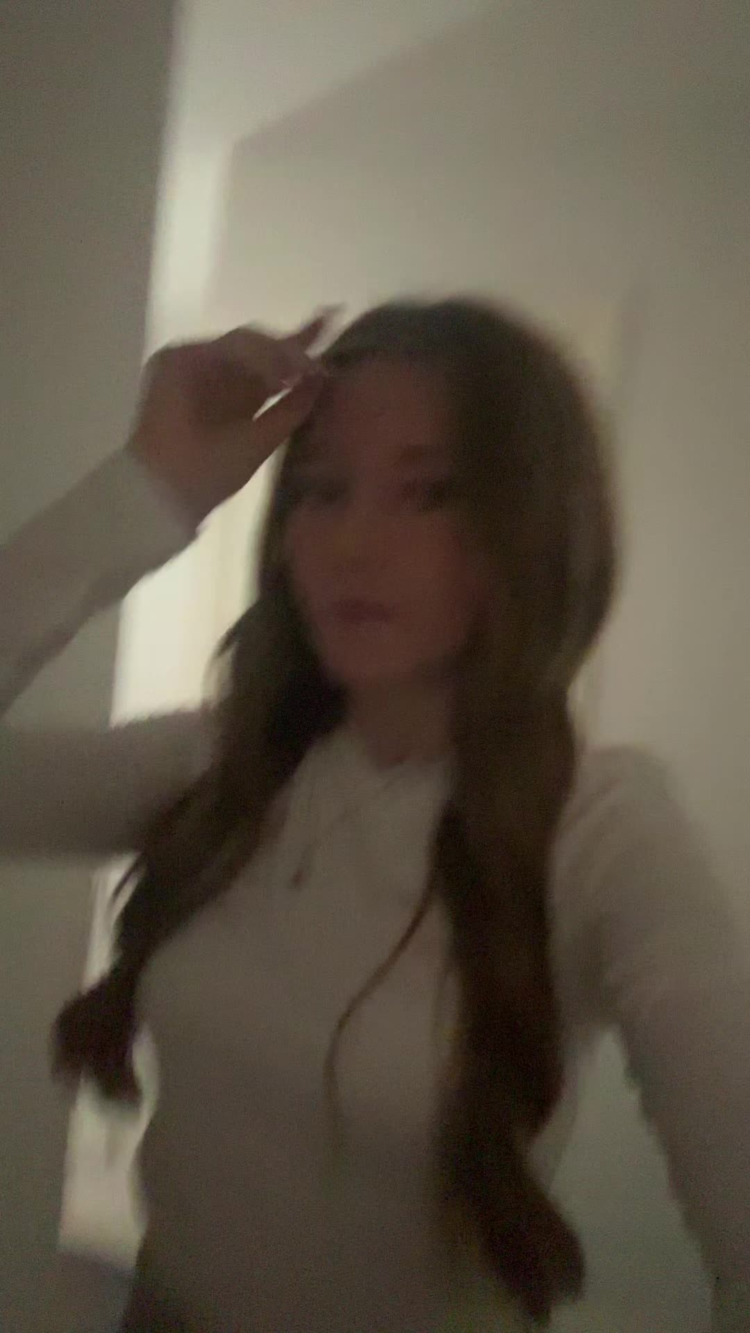 @𝐜𝐚𝐫𝐥𝐲𝐜𝐨𝐰𝐚𝐧🖤