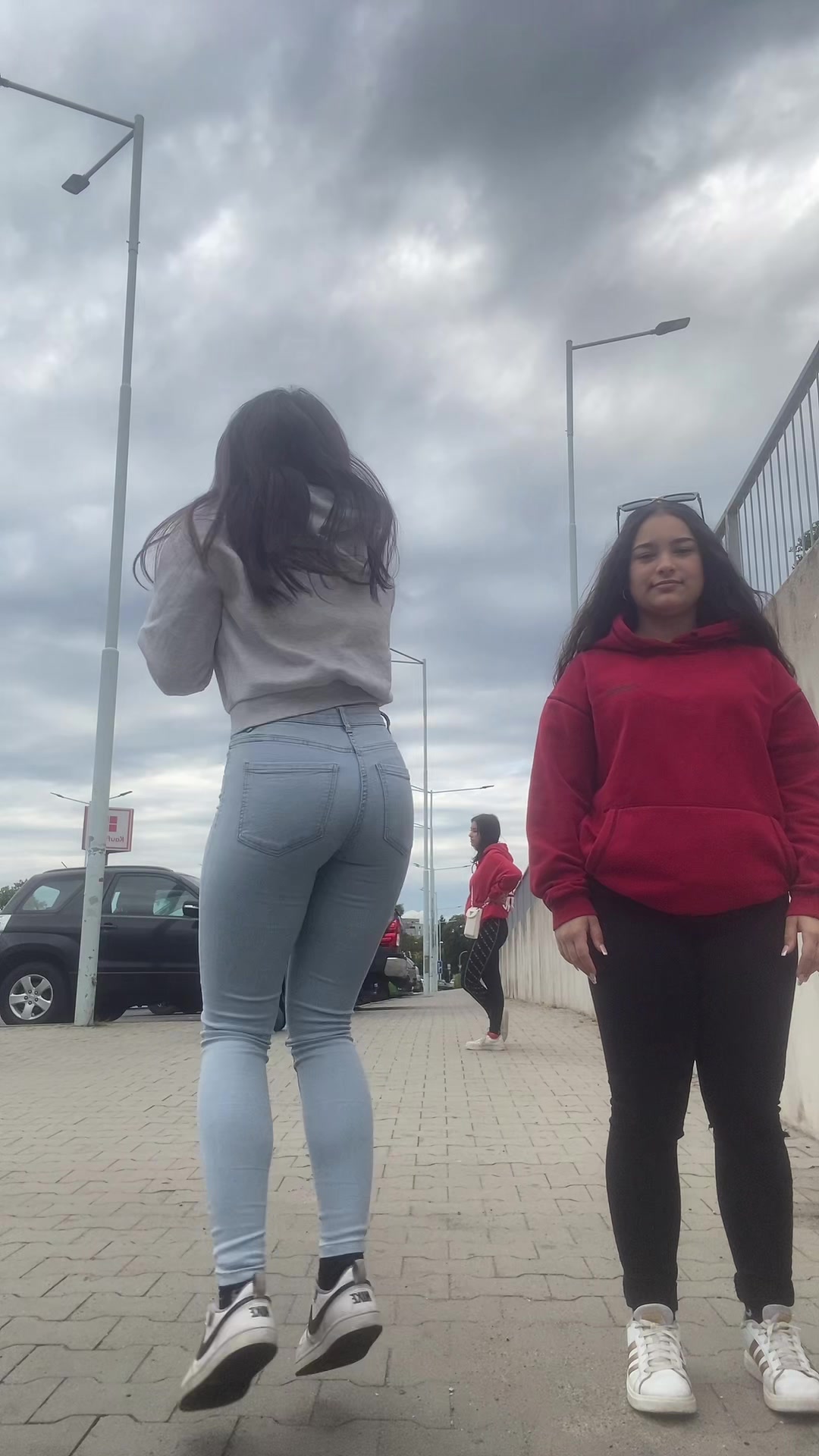 @angelina_dang