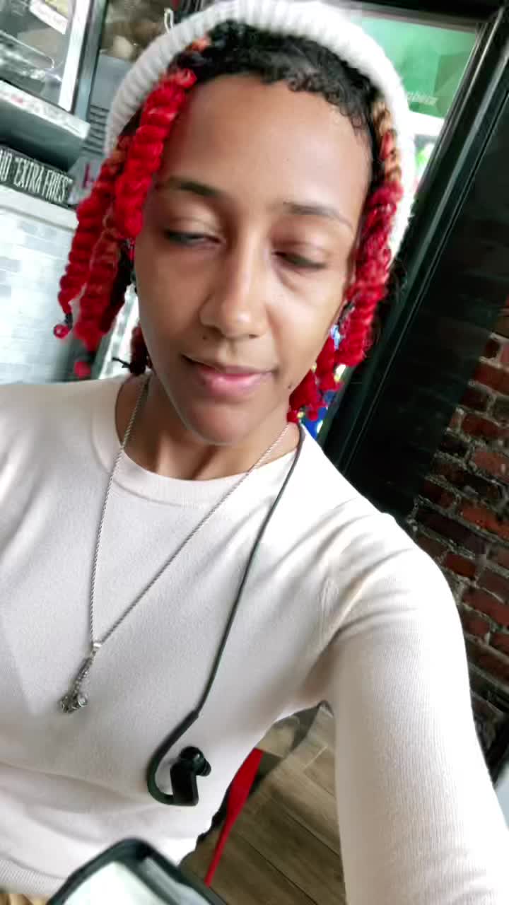 @Jazzydexclusive