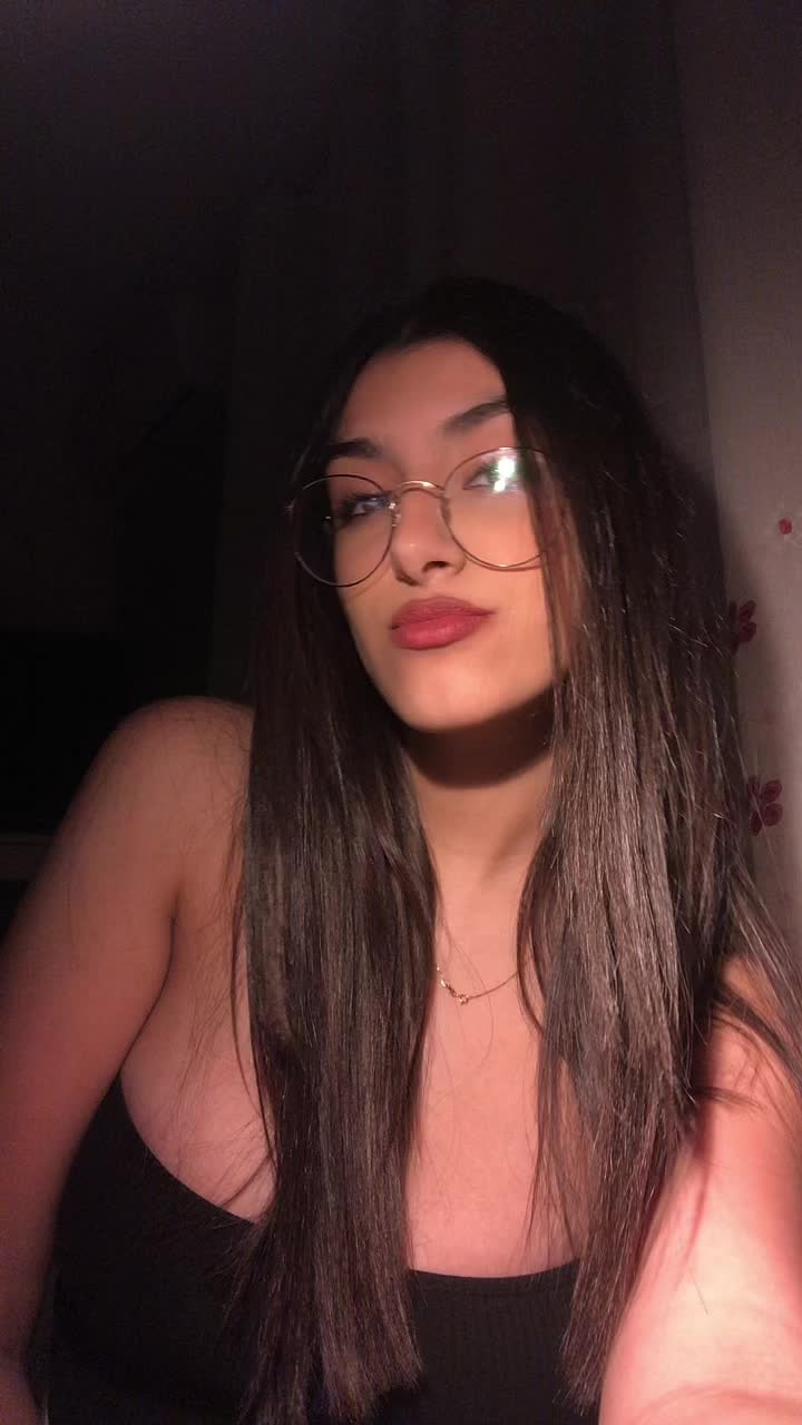 @🕷• Ti segue