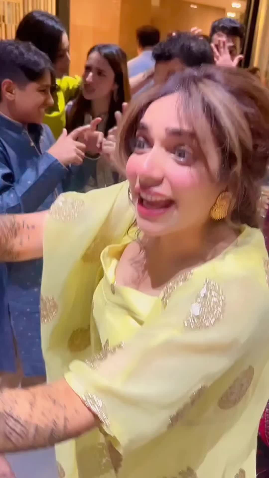 @Munawar☑️