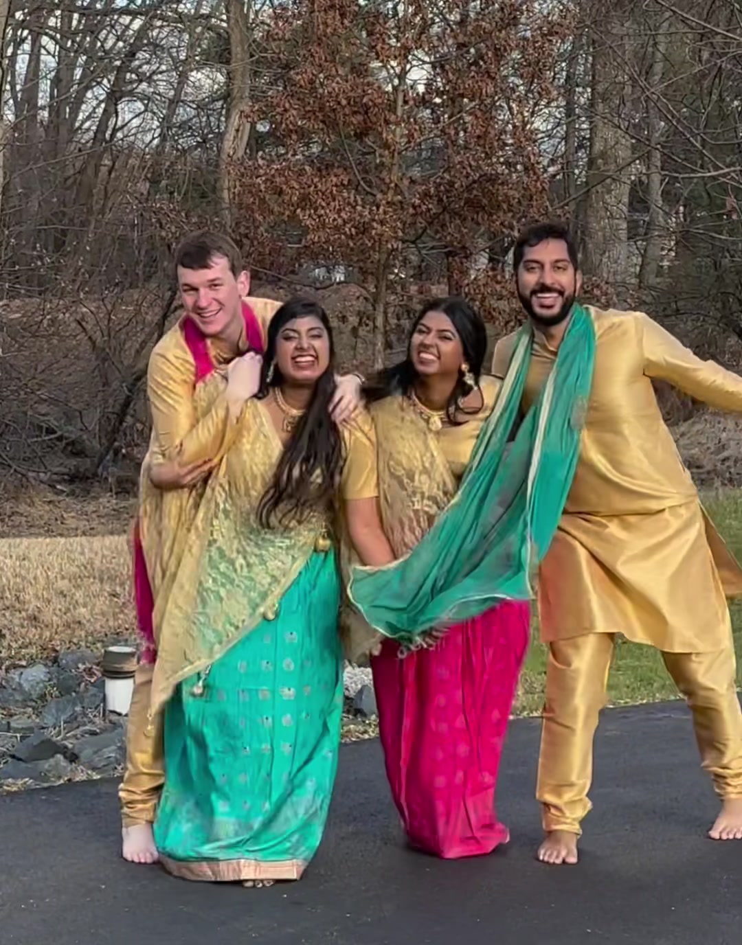 @Desi Moves & Vibes