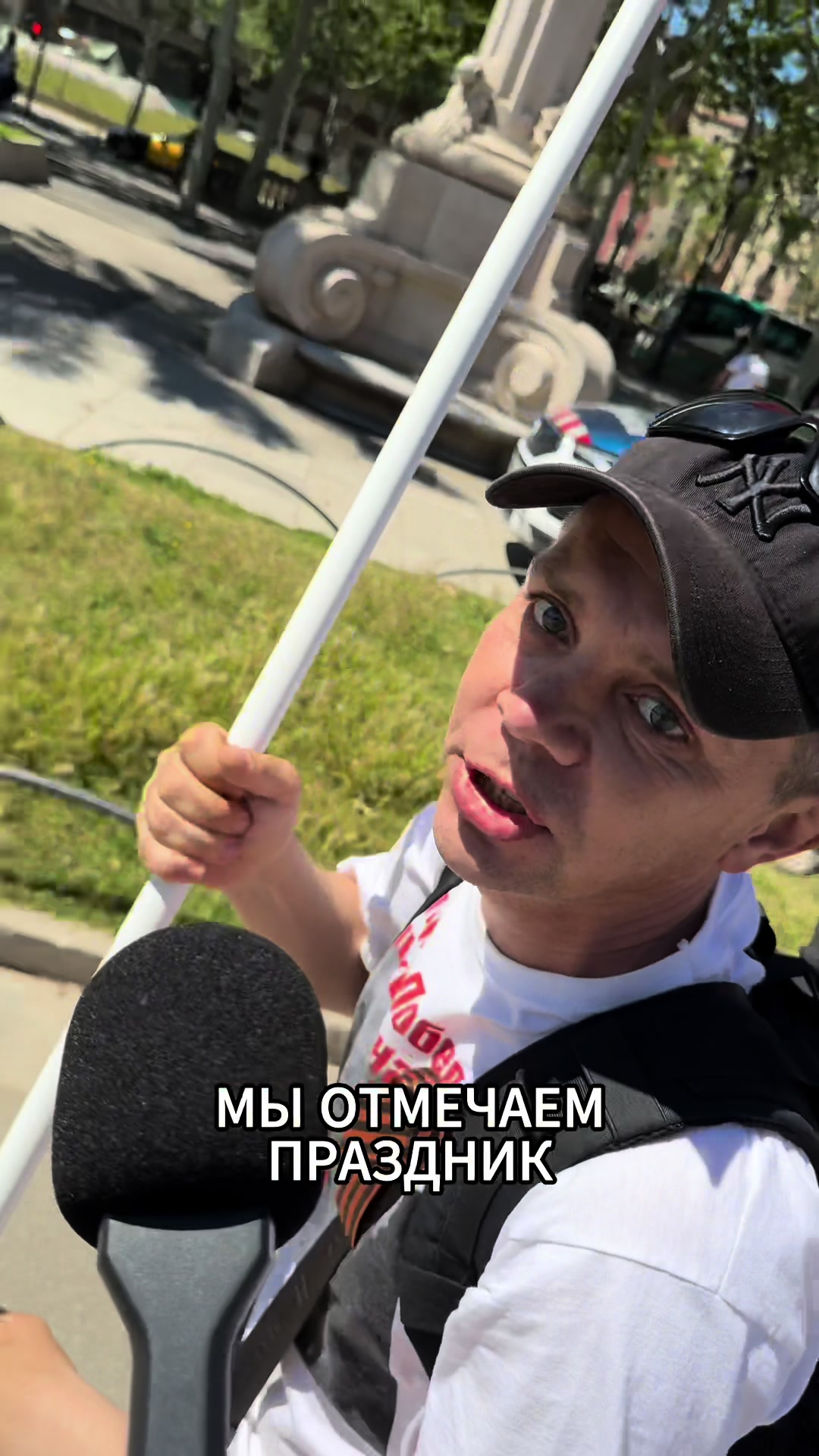 @Уличные интервью в Барселоне