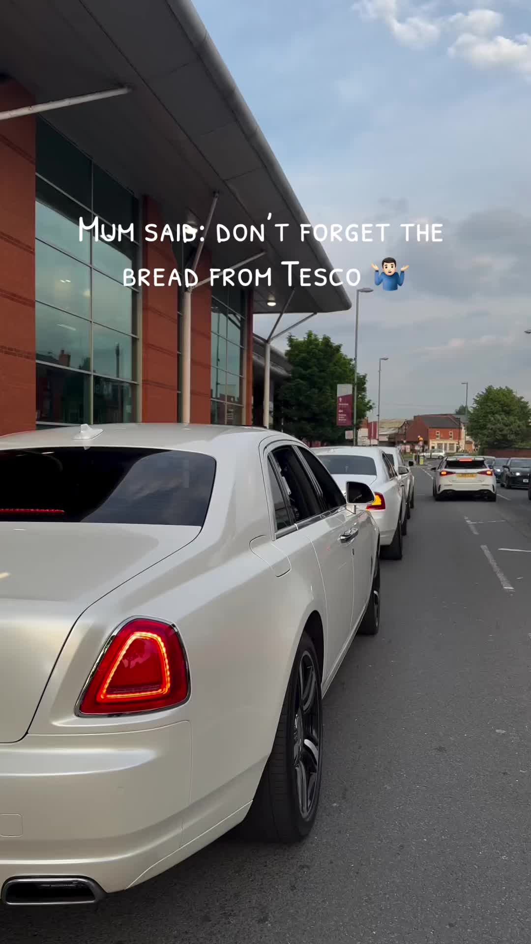 @Rolls Royce & Limo Hire 😎