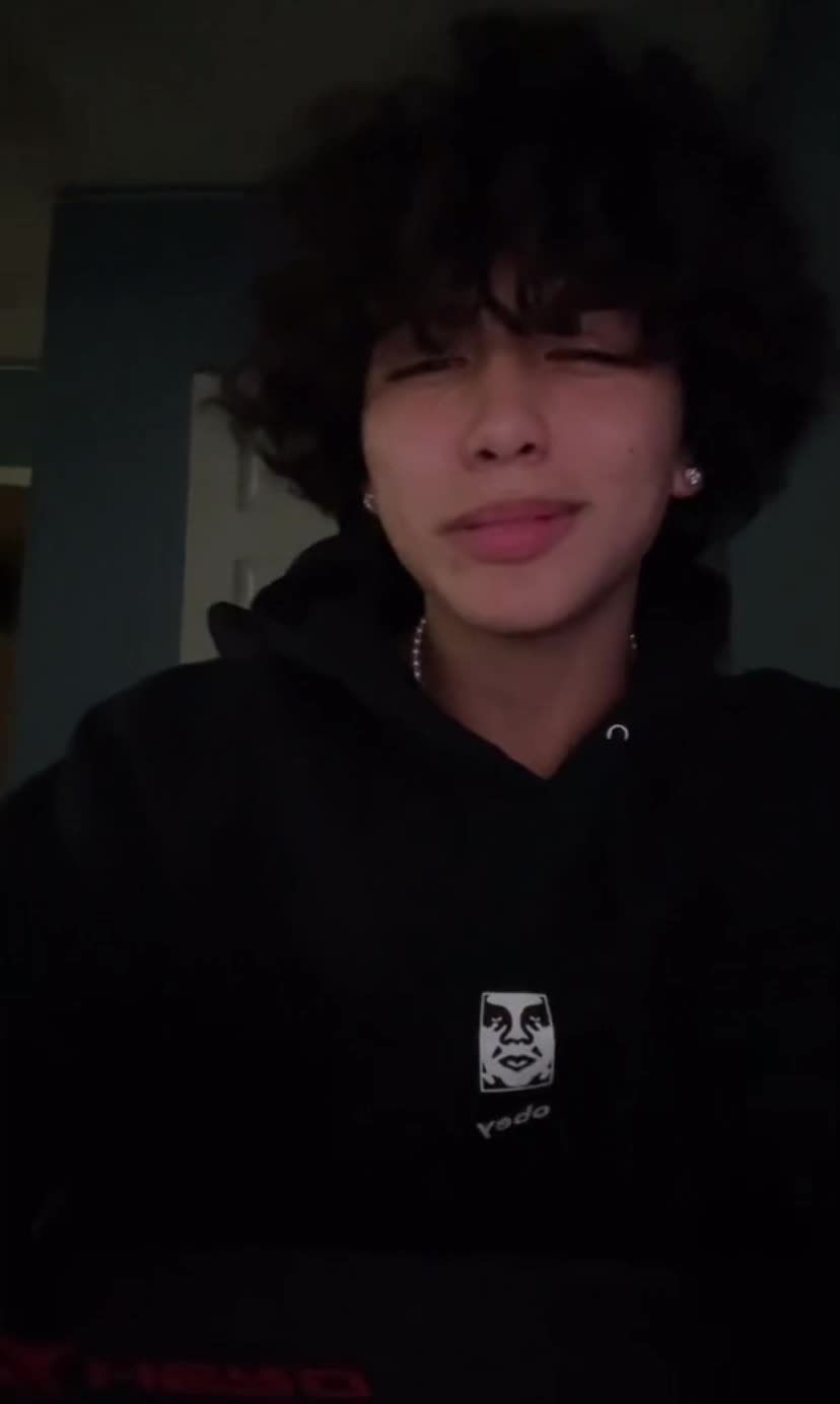 @😼