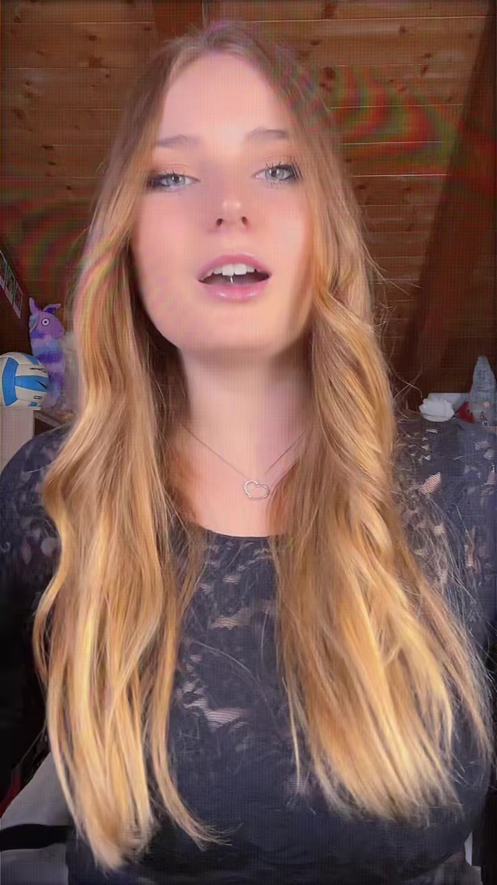 @_kendra19_