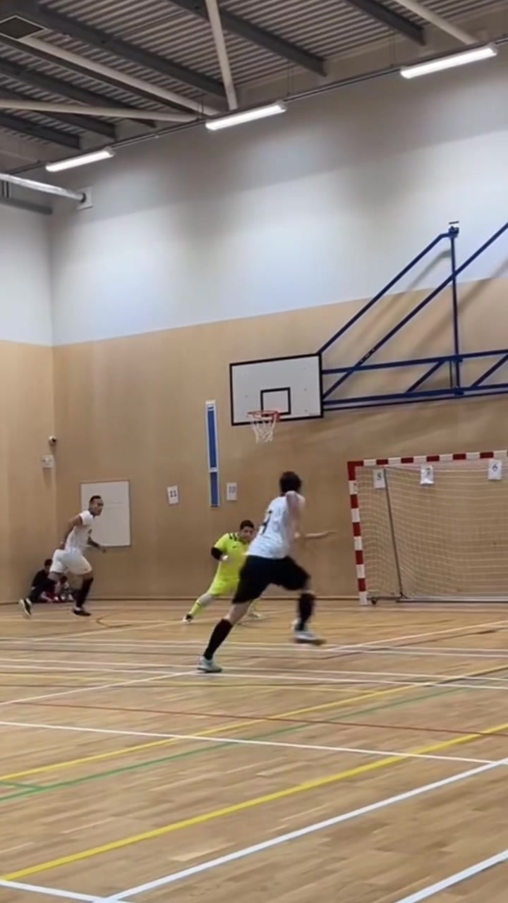 @⚽️ London Futsal League ⚽️