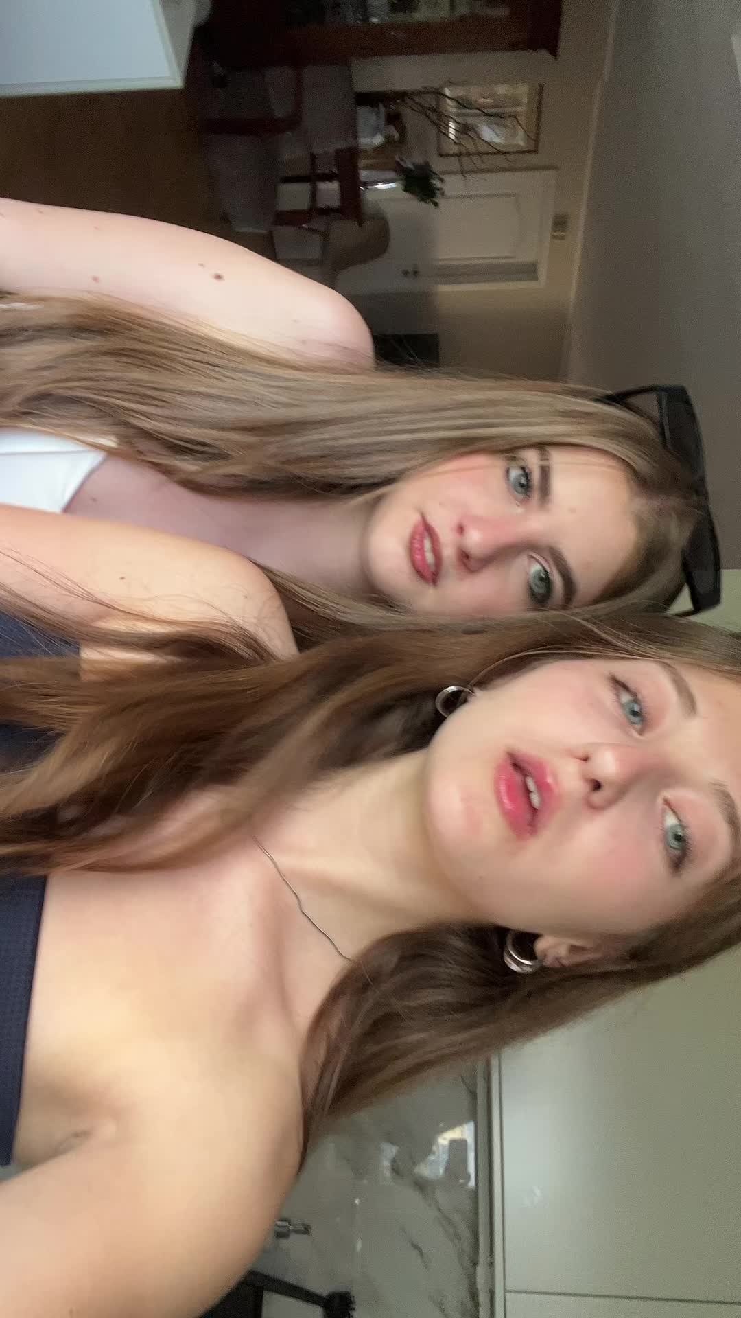 @sisi