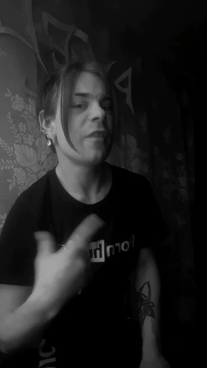 @19angeldust94