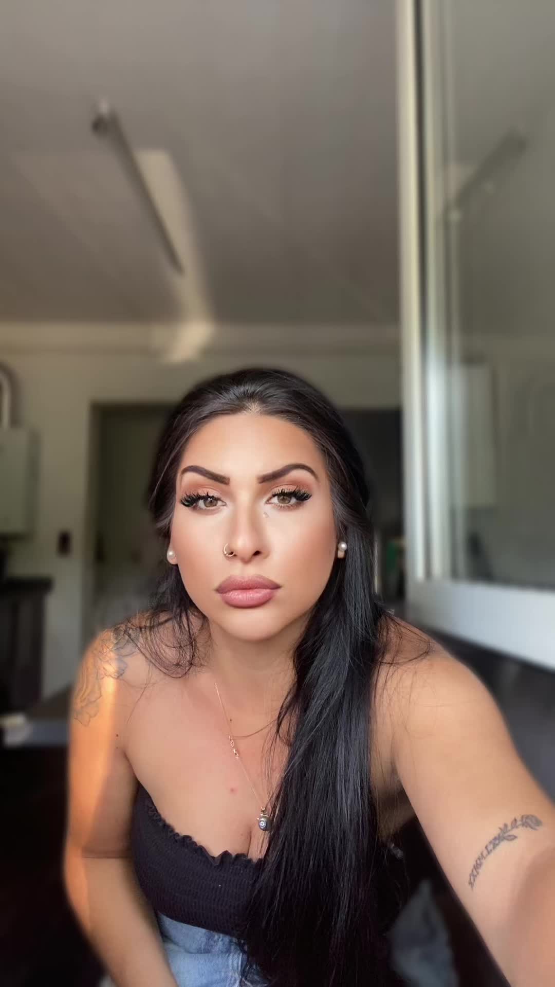 @Sabrina&hearts;️