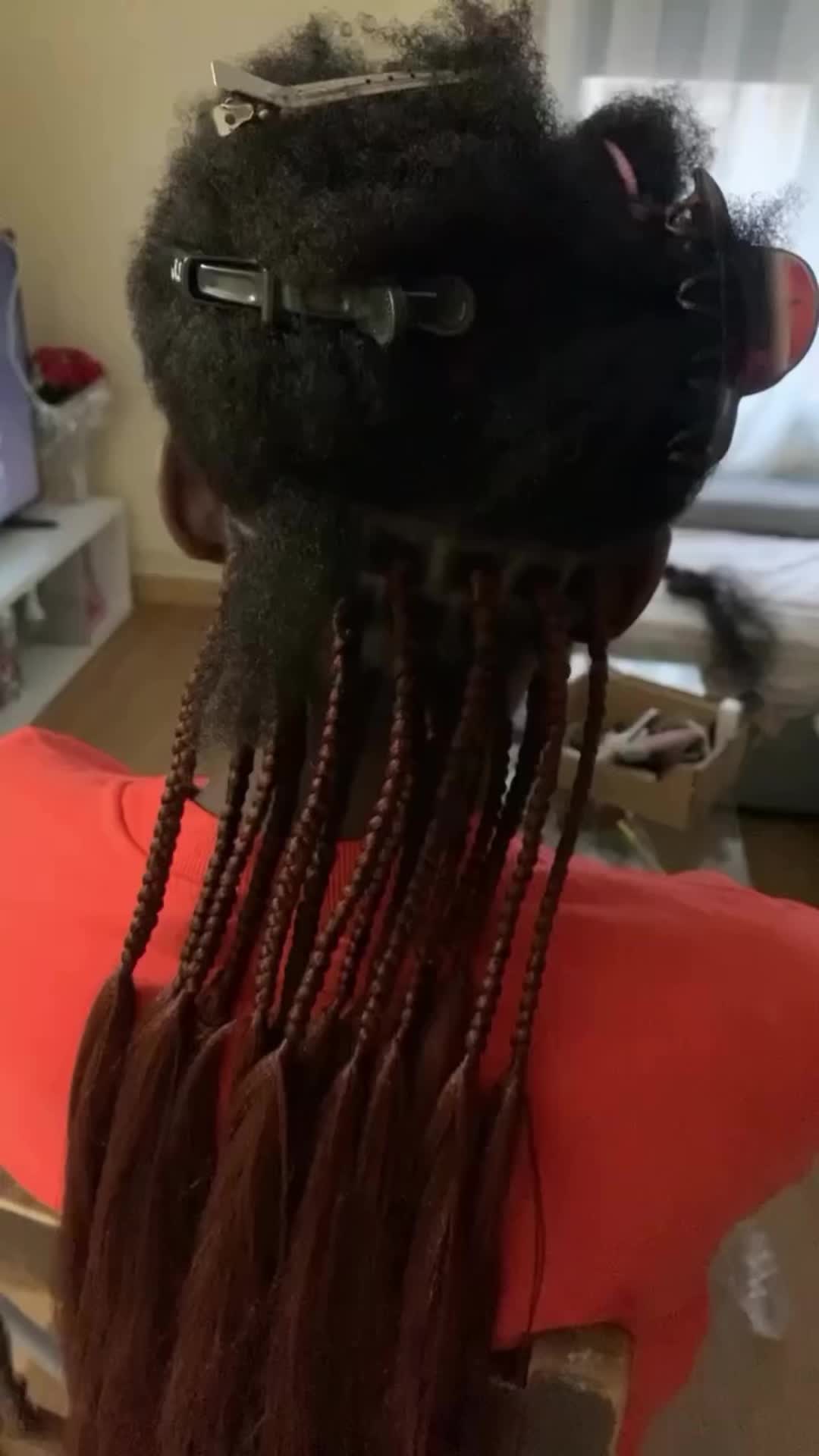 @Hairbyyeeesss