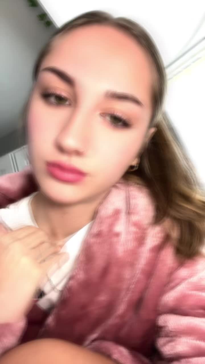 @🍒😮&zwj;💨